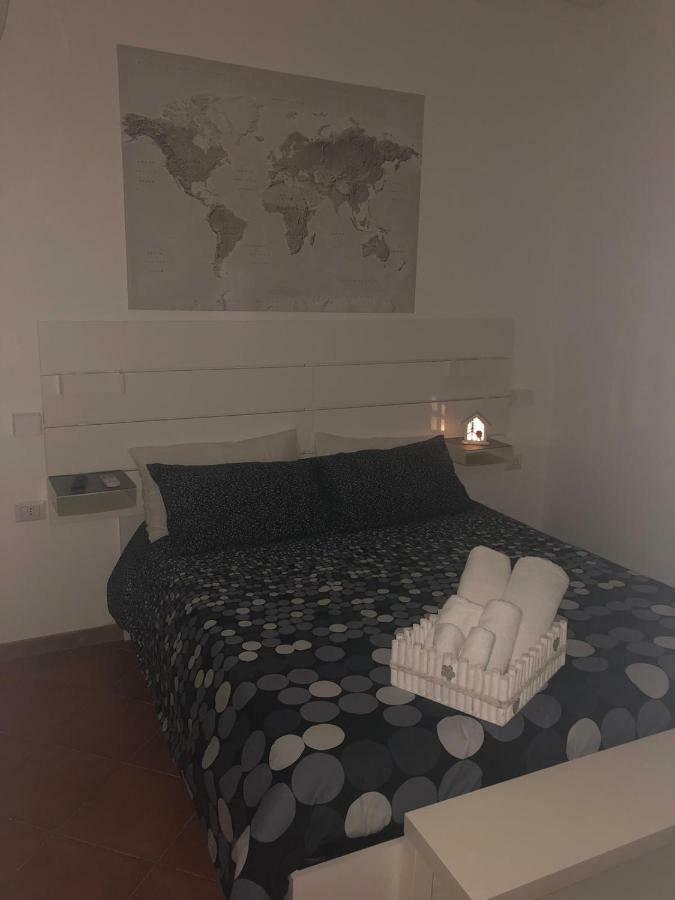 Simpa Apartment Neapol Zewnętrze zdjęcie